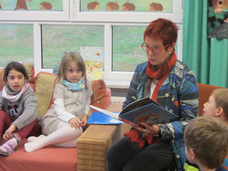 Vorlesetag 2015 mit der Abgeordneten Reserl Sem